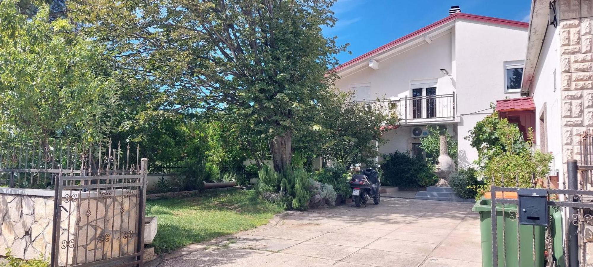 Apartmani Tinka Starigrad Paklenica Ngoại thất bức ảnh