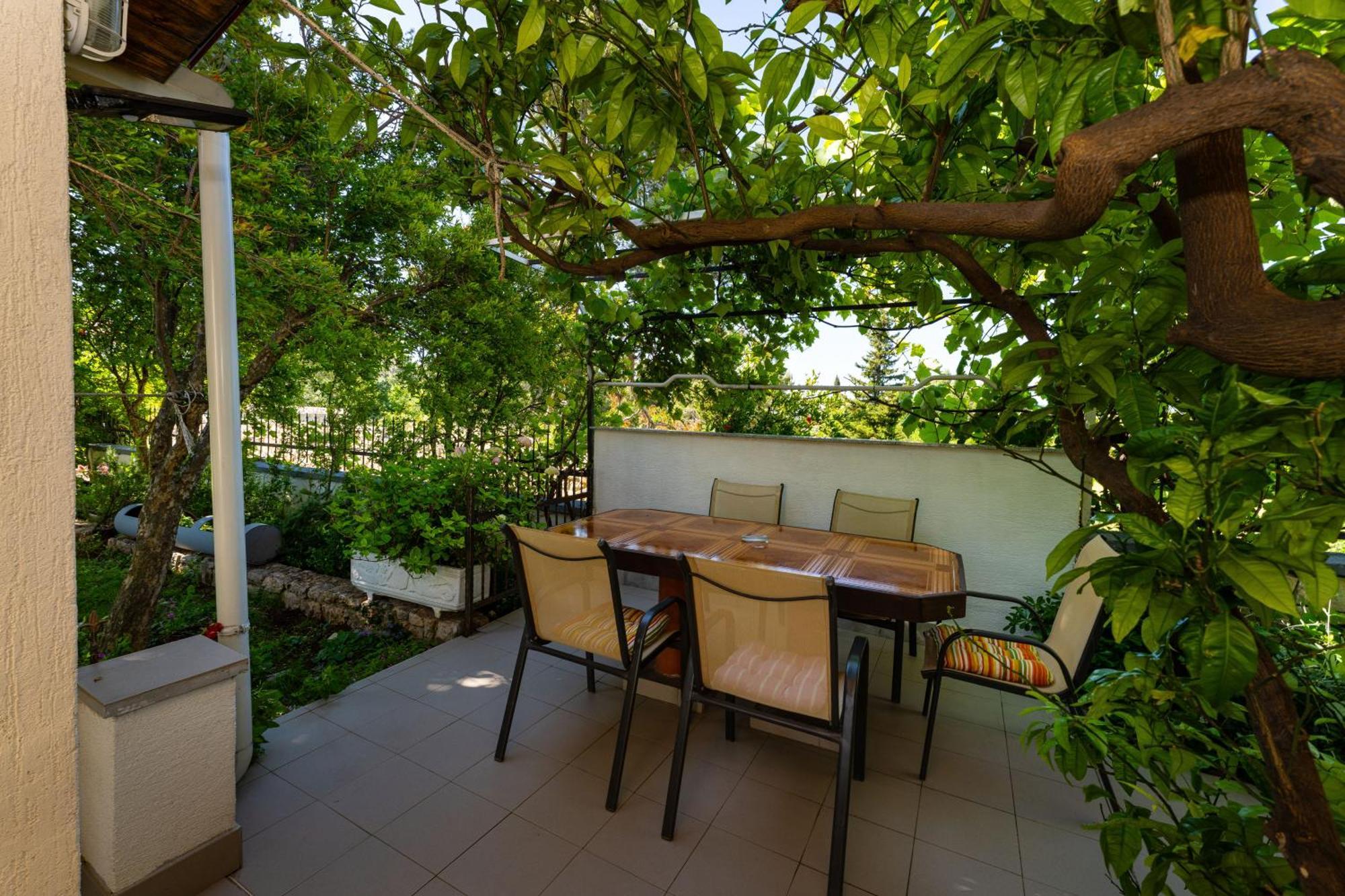 Apartmani Tinka Starigrad Paklenica Ngoại thất bức ảnh